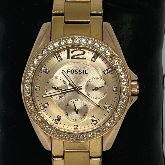Fossil Riley ES2811 Women's Rose Stainless Steel Analog Dial Quartz Watch FR91 - Picture 2 of 12